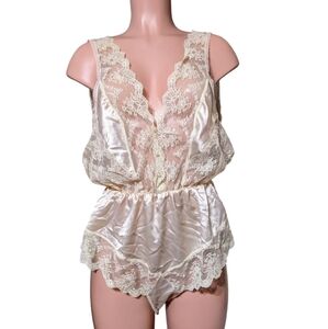 GILLIGAN O'MALLEY VINTAGE LINGERIE PLAYSUIT TEDDY BODYSUIT